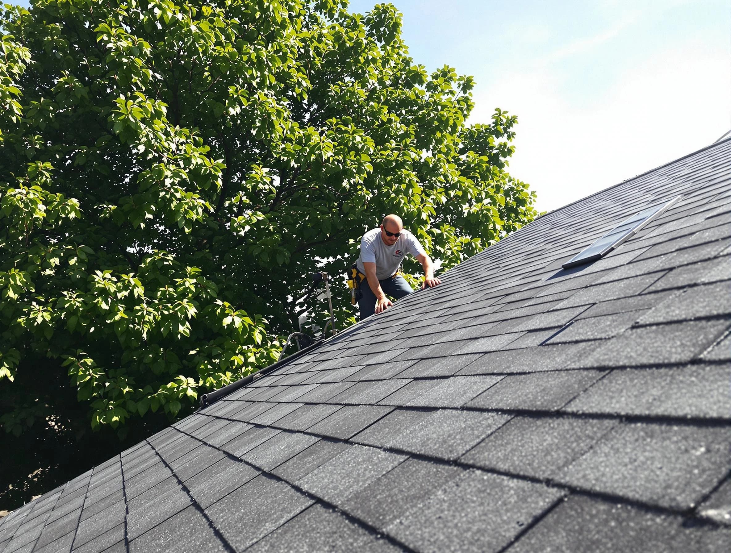 Certified roofers from Lyndhurst Roofing Company working in Lyndhurst, OH